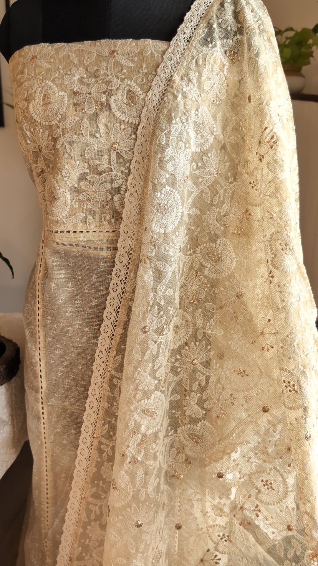 Noil kota beige thread work set