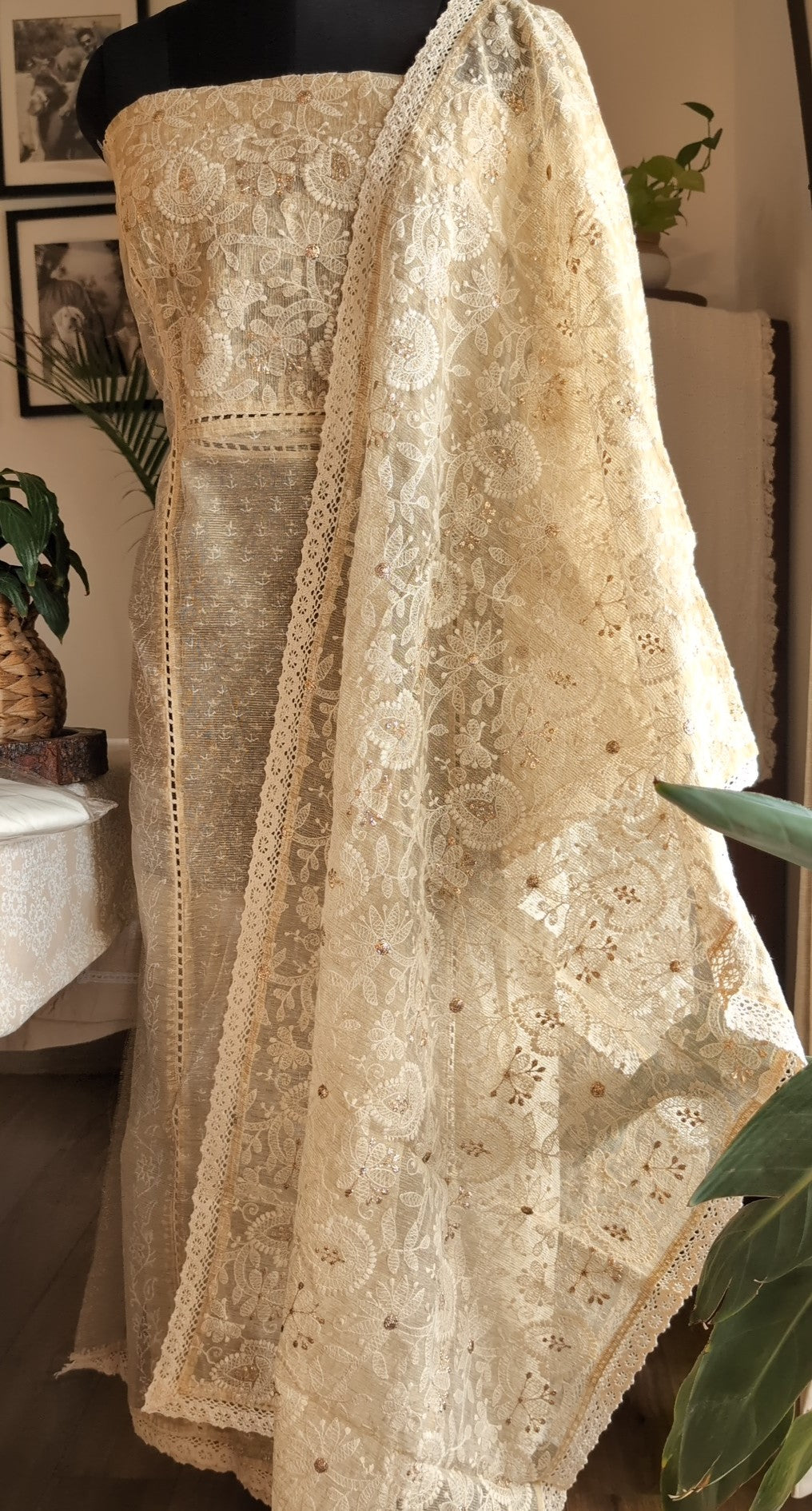 Noil kota beige thread work set
