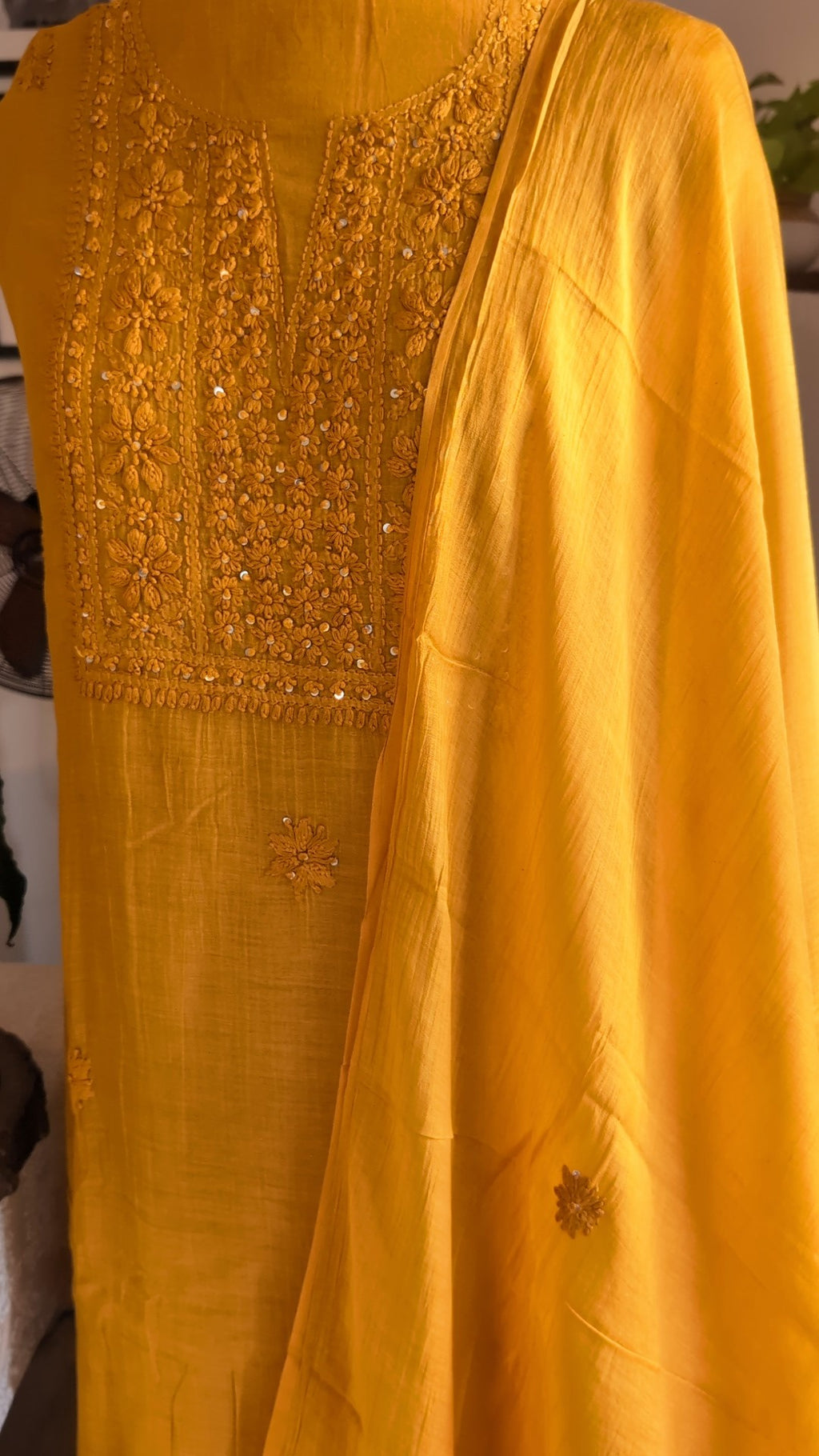 Mul chanderi chikkankari set