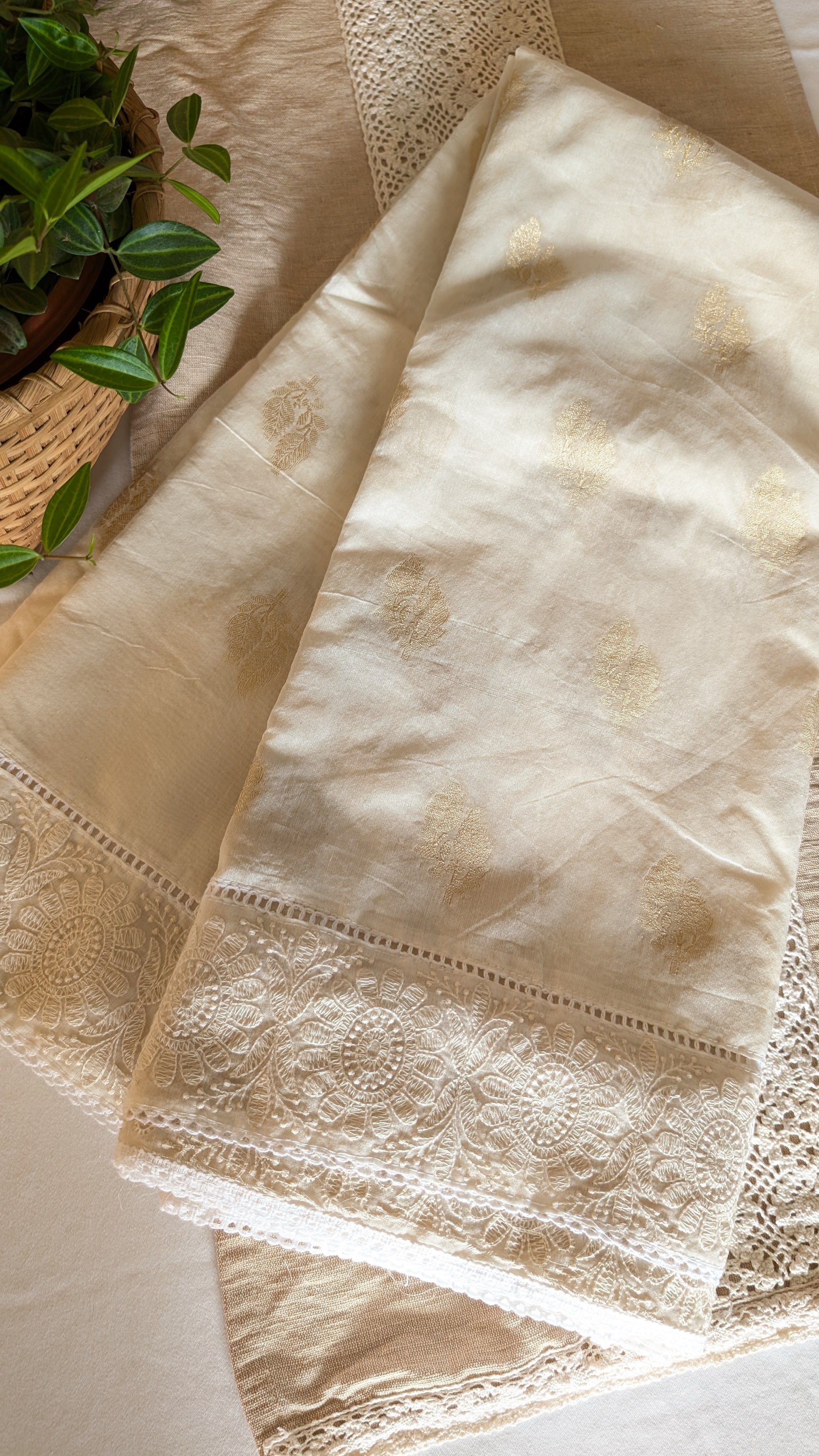 Chanderi butta weave crosia saree