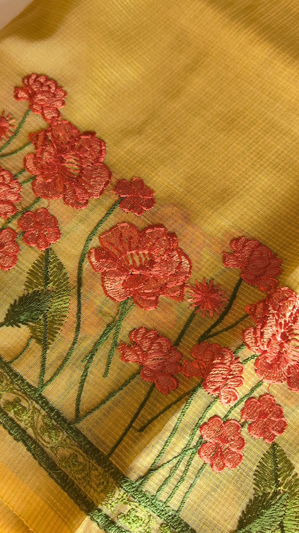 Munga kota thread work saree