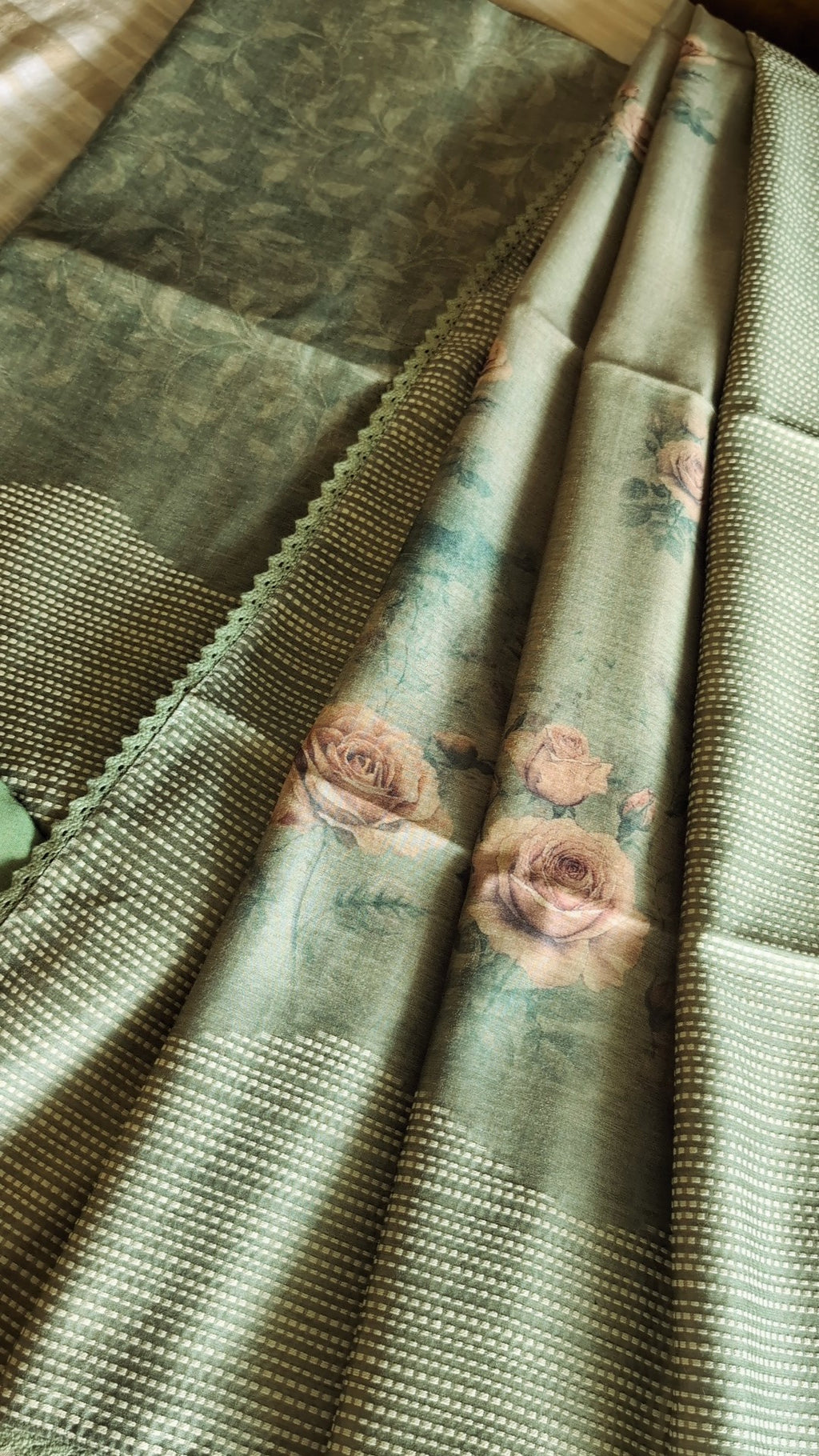 Slub linen sage green digital print set