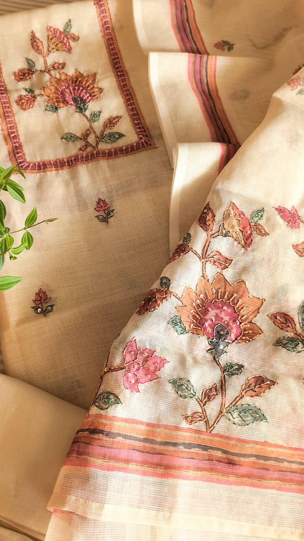 Tissue linen floral work set