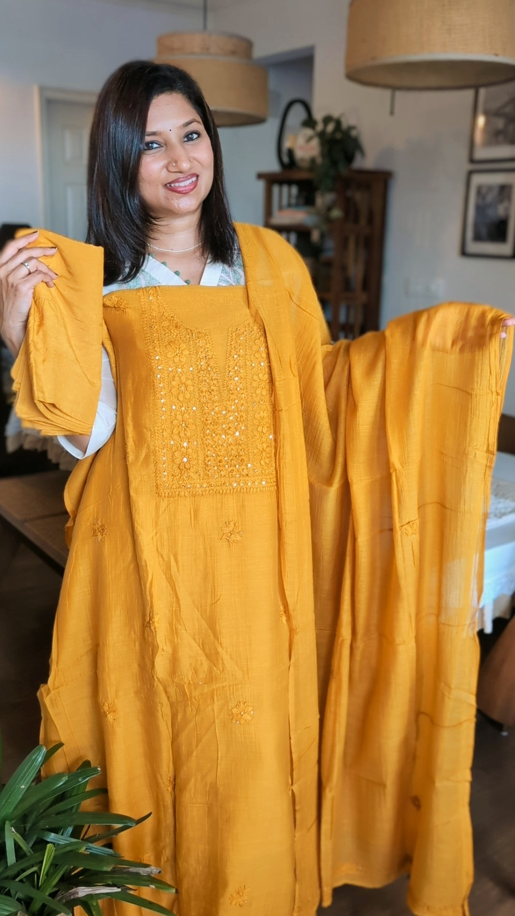 Mul chanderi chikkankari set