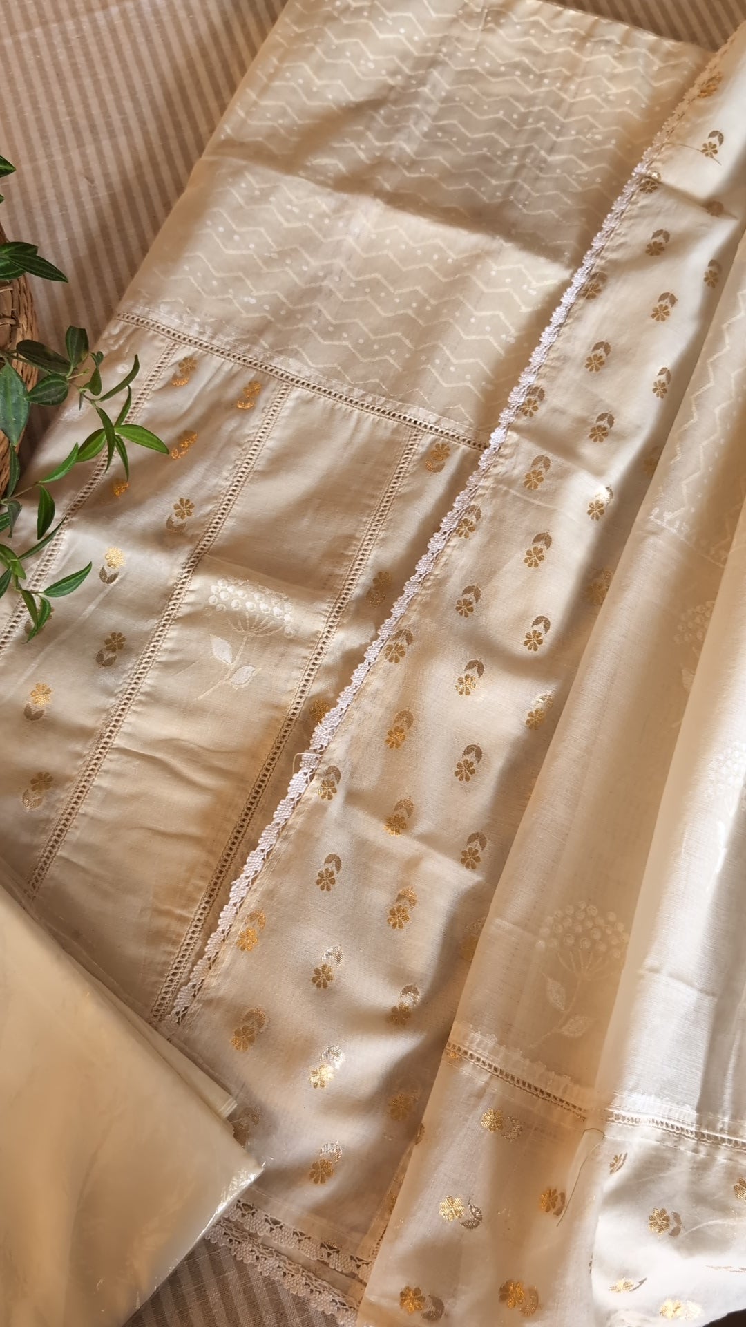 Chanderi offwhite woven set
