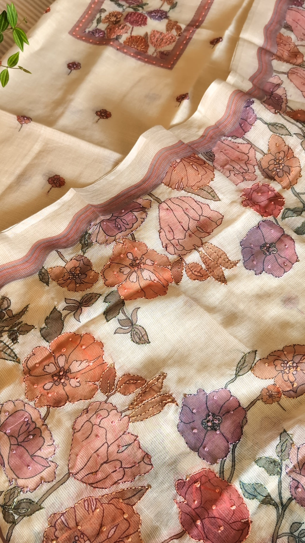 Tissuelinen floral work set