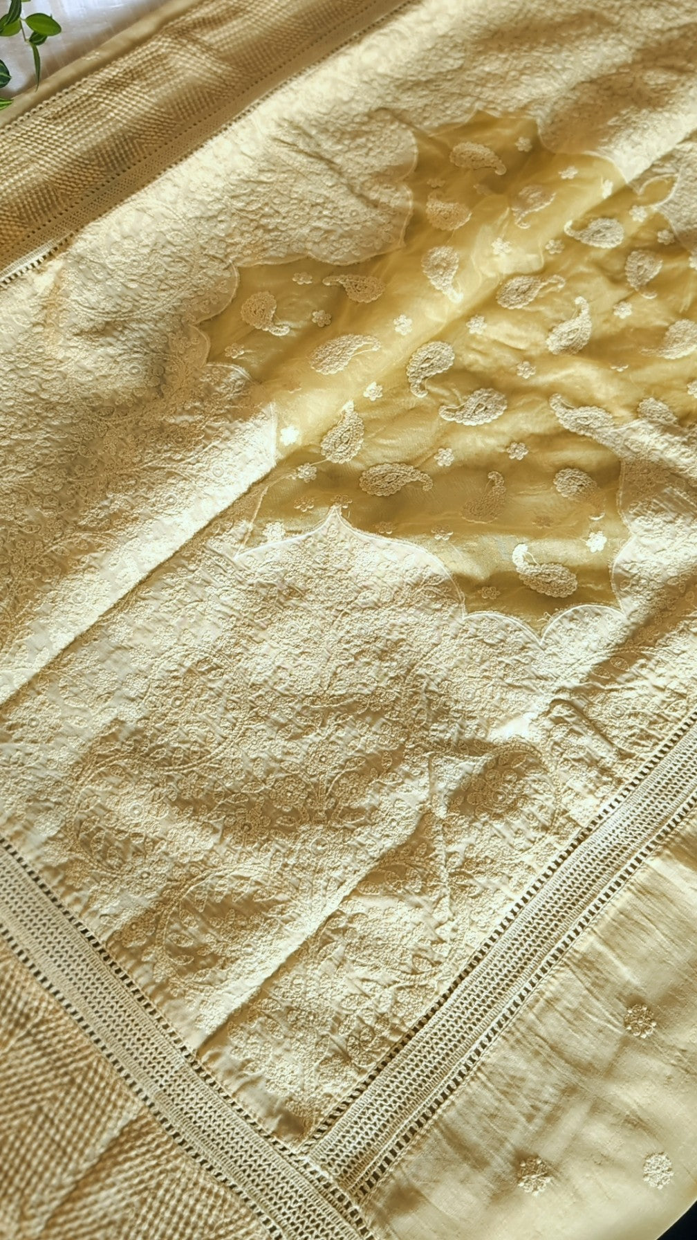 Mul chanderi applique woven saree