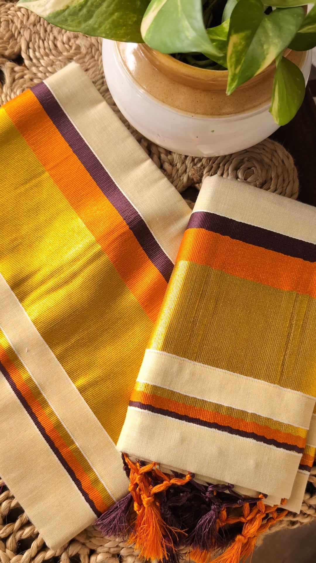 Tissue set mundu